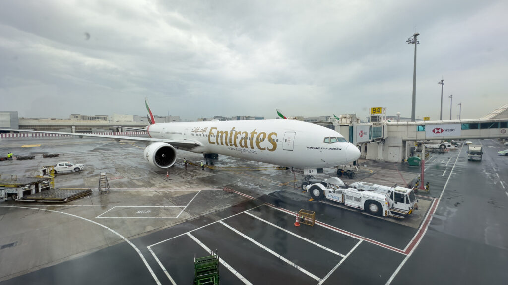 Emirates 777-200