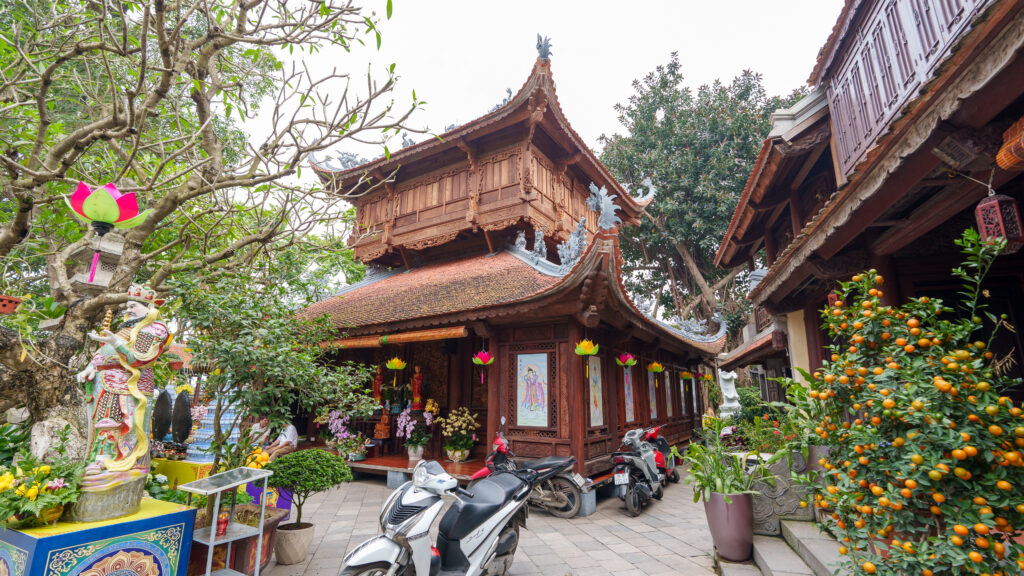 Van Nien pagoda