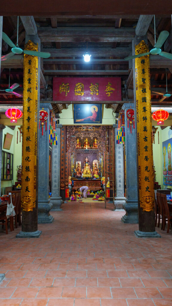 Ly Trieu Quoc Su Pagoda
